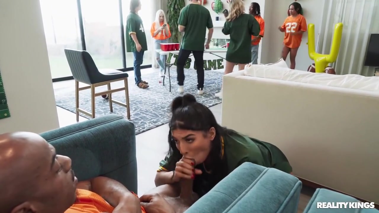 Seduces Mazee And Gets To Ride His Bbc With Her Fat Ass With Jasmine Sherni