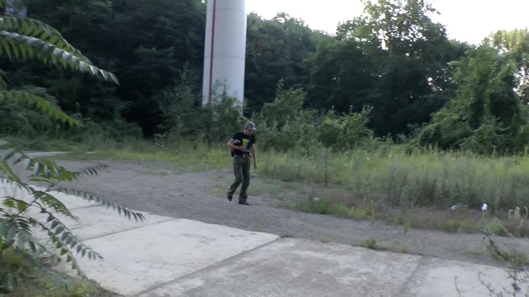 A young girl took off and fuck on the street