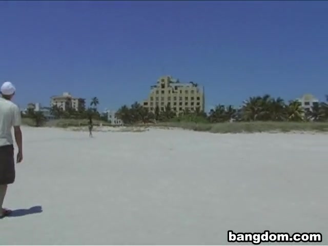 Fun fucking in the sun with Maya and Gisselle