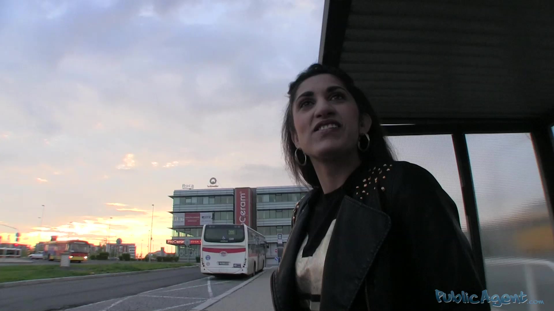 PublicAgent Video Scene. Juli