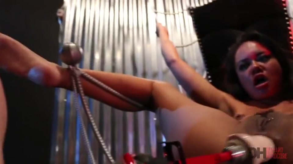 Asian Babe Gets Anally Dominated By Lesbi - Annie Cruz