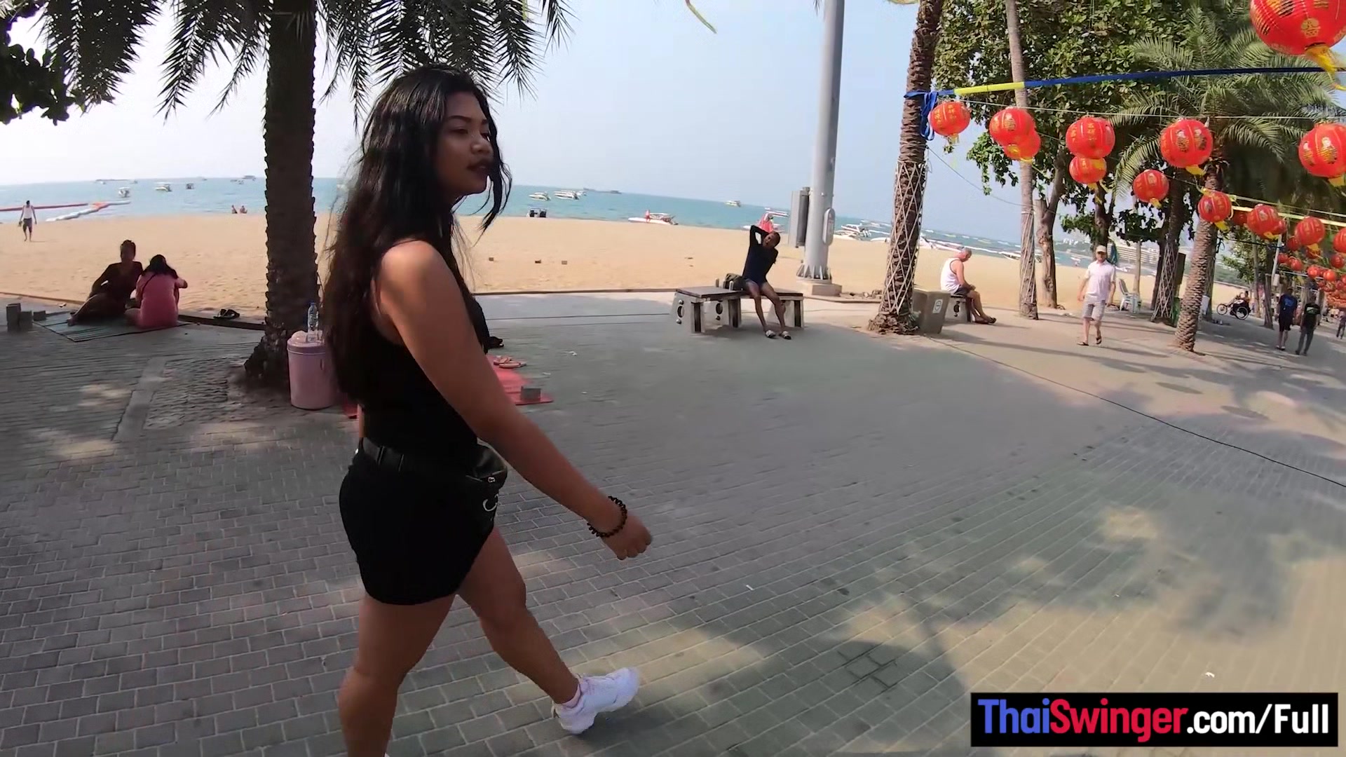 Big ass teen 18+ amateur from Thailand made a porno movie with big dick tourist