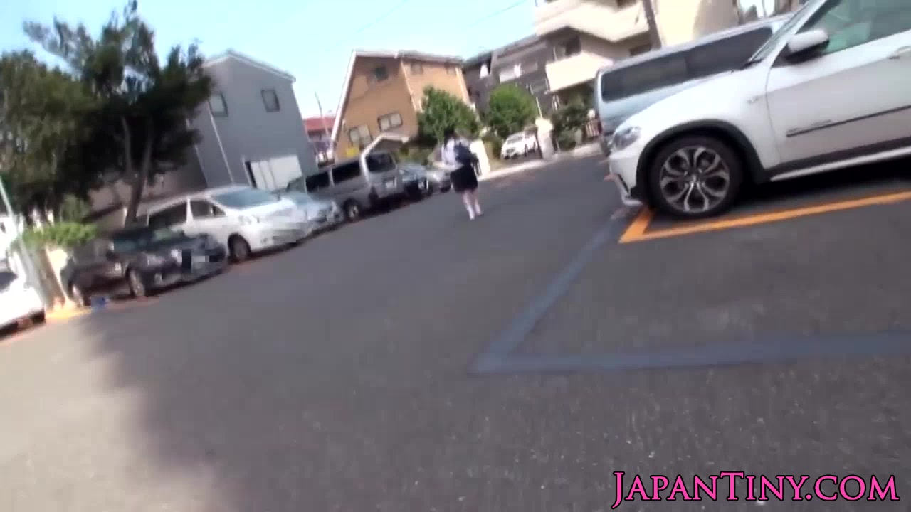 Nippon tiny pussylicked by stranger