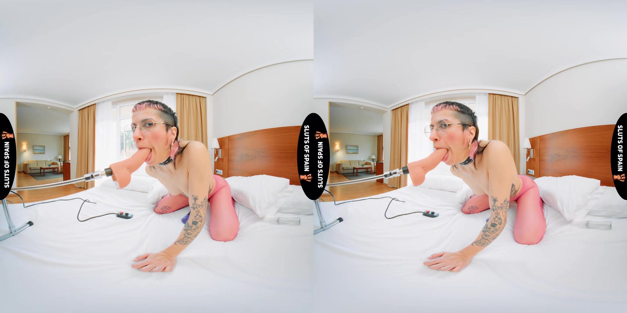 Fuckmachine For Pink Pantyhose Slut