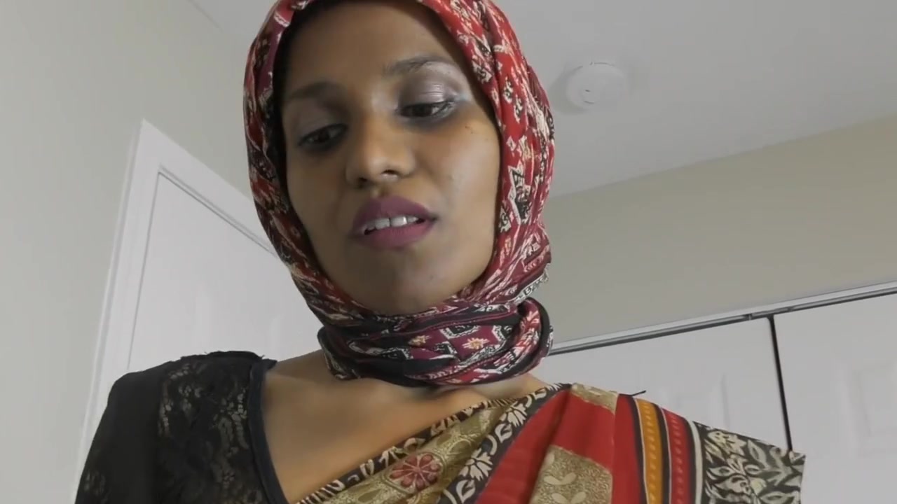 ARAB GIRL WILL DO ANYTHING TO GET HER JOB BACK1080p hornylily(1)
