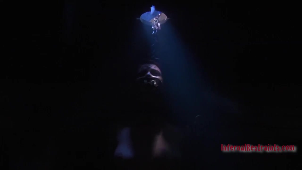 Lila - Did Naked - Great Gag - Kept Screaming In Hole Until