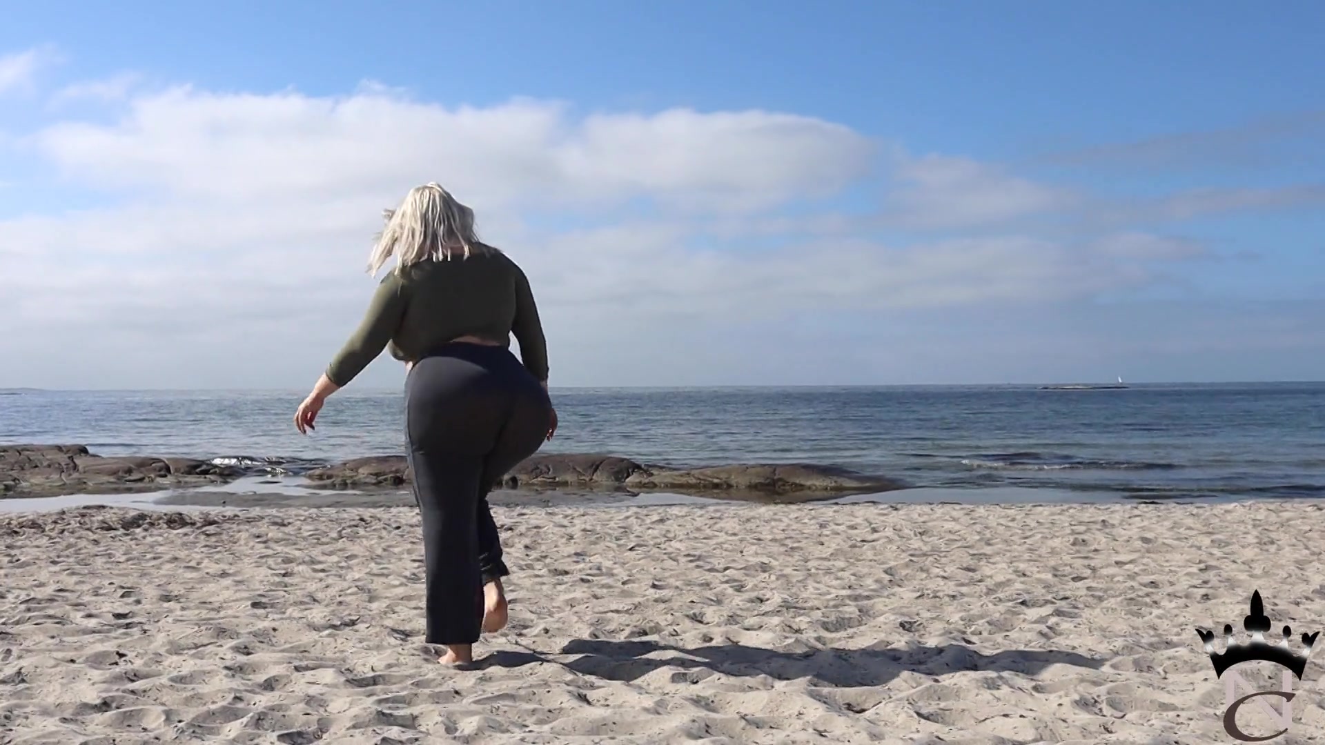 I Love The Ocean - Sex Movies Featuring Natasha Crown