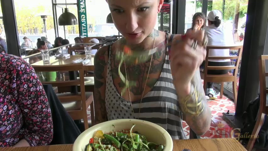 ATKGirlfriends video: 2 of 3 - Kate Wolf grabs a bite to eat