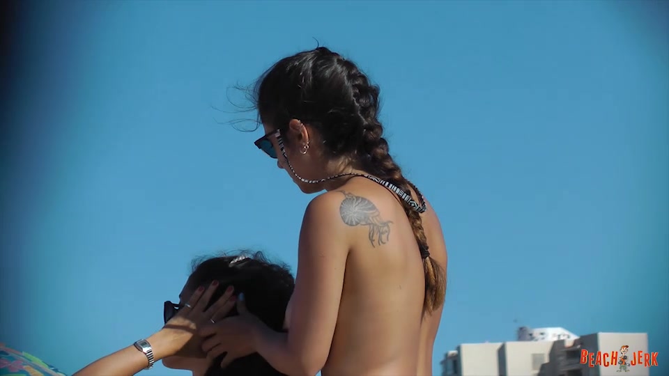 Topless hairdresser - BeachJerk