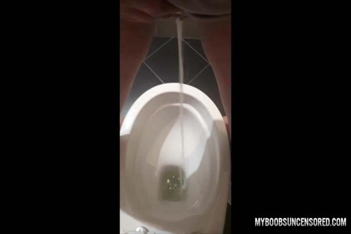 31 Pee Compilations Pissing Wetting Pants Panties Squirt