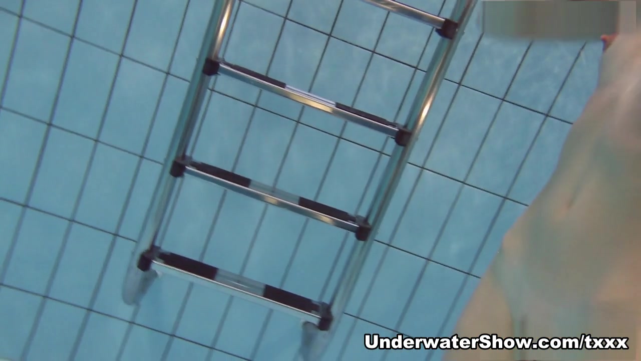 UnderwaterShow Video: Nastya