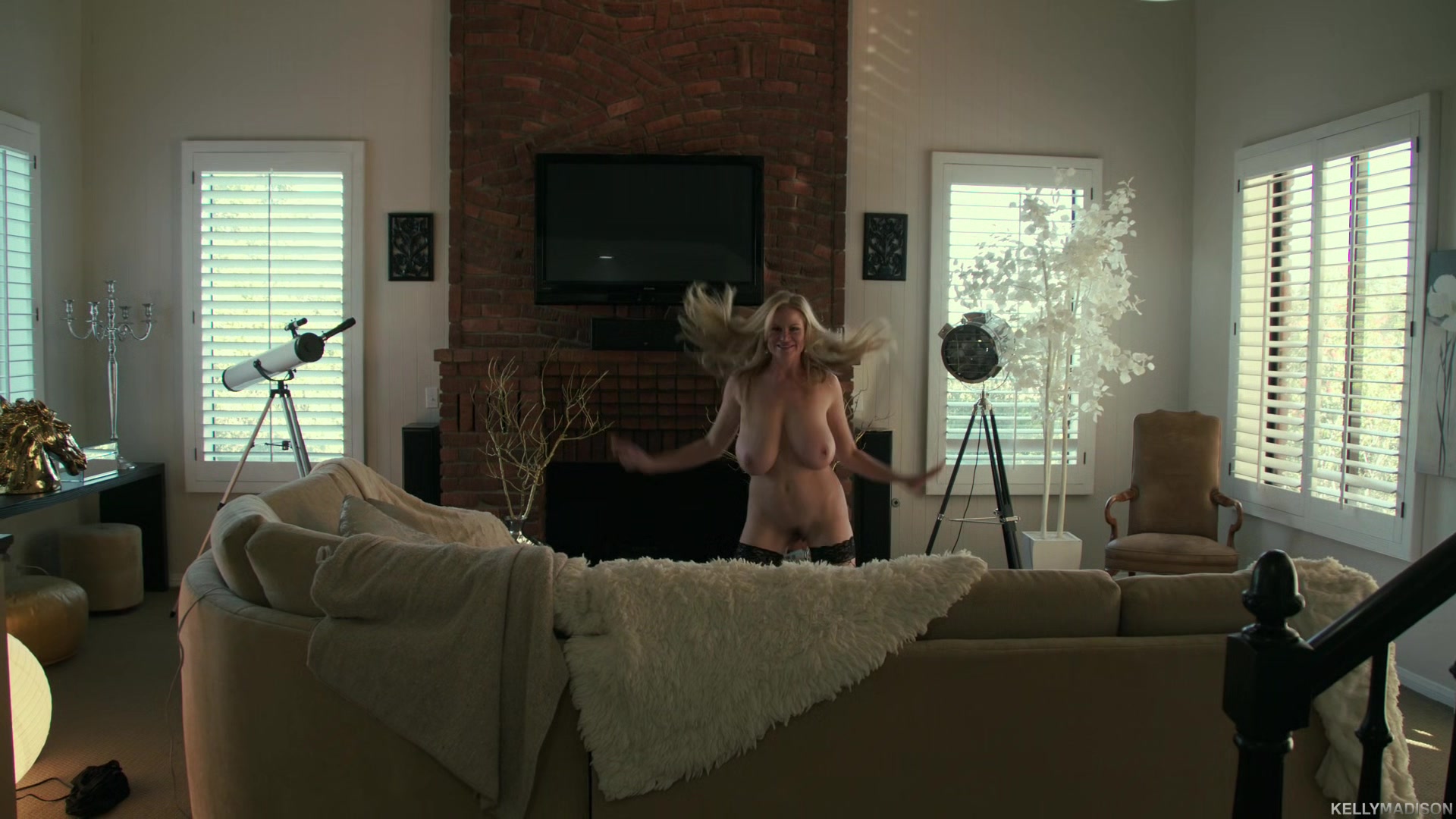Make Me Cum - Starring: Kelly Madison - PornFidelity