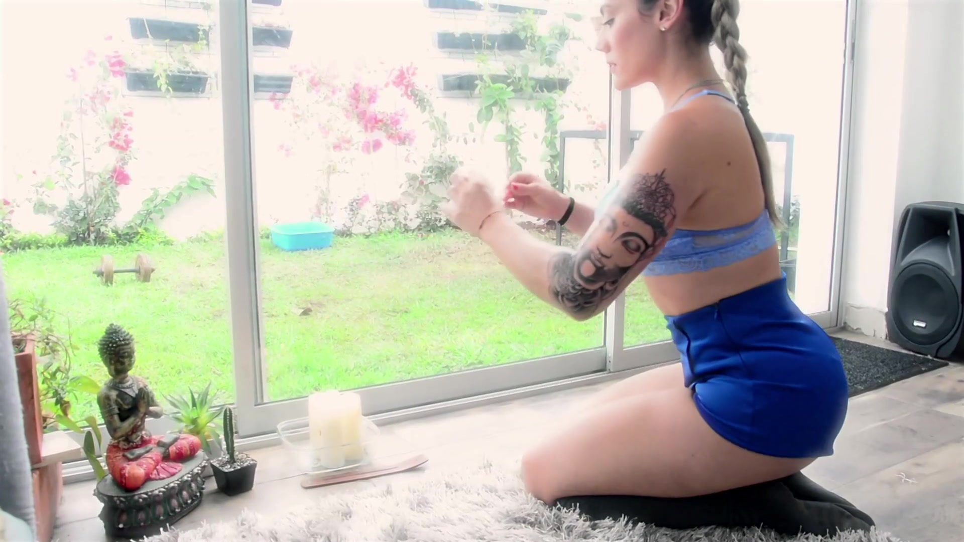 Rutina De Yoga - Sex Movies Featuring Andrea Garcia