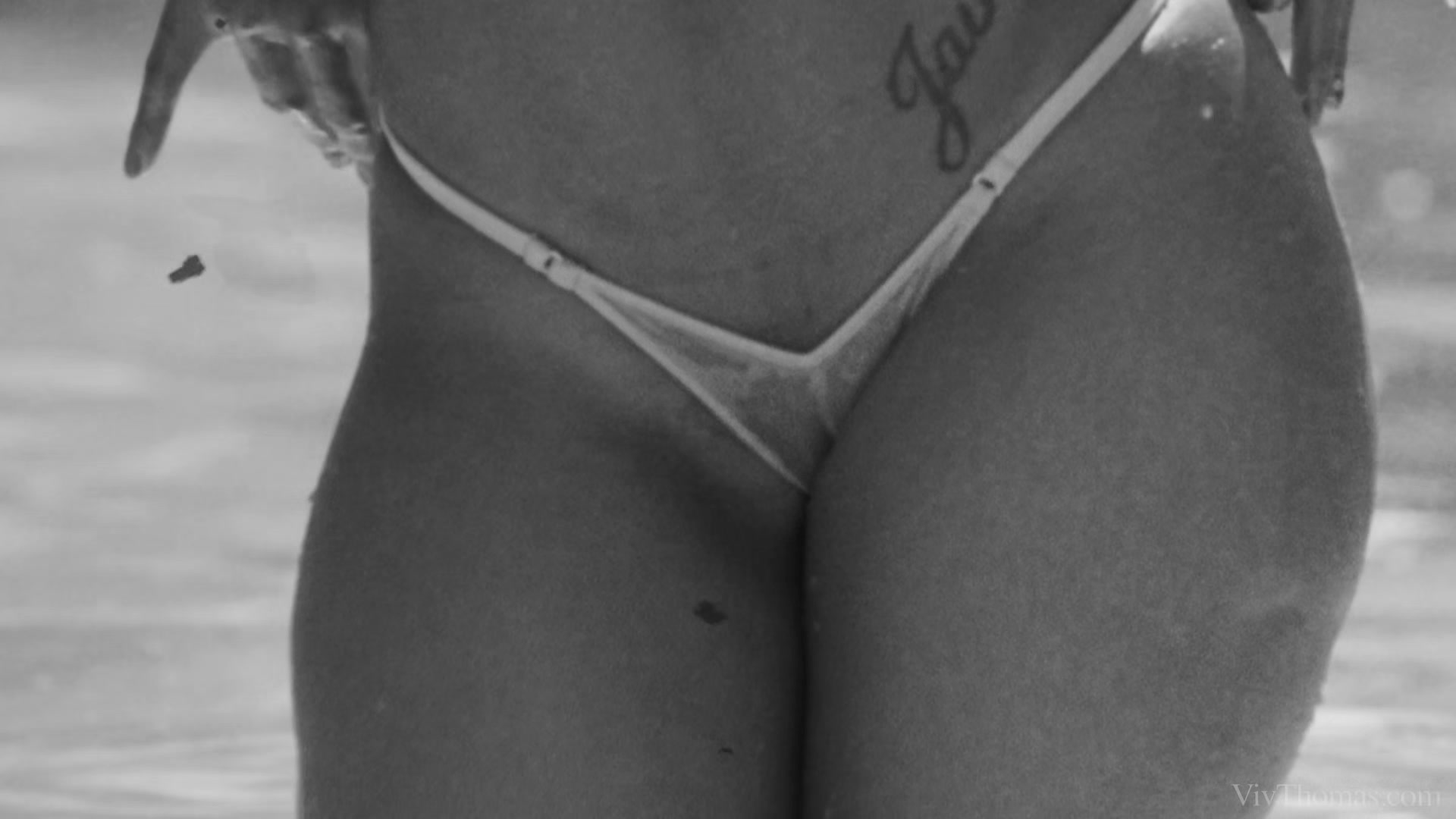 Summer Memories 2 - Flashback - Nikita Bellucci & Noe Milk - VivThomas