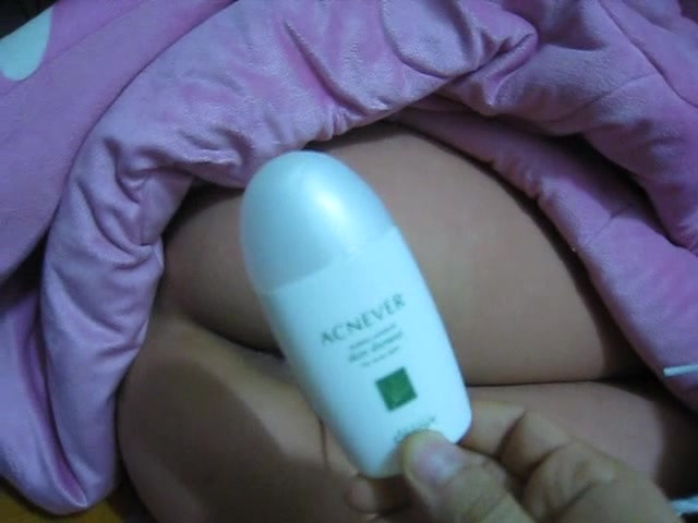 Crazy woman uses household items as masturbation tools
