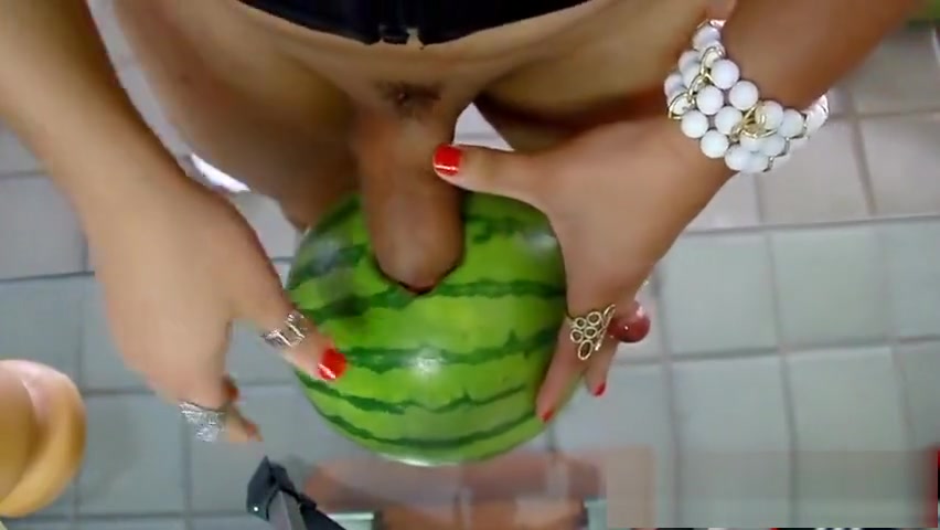 Lana CD hammers A Watermelon 2