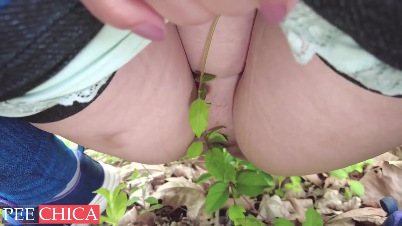 Desperate Pissing Outdoor. Helping Tree Grow