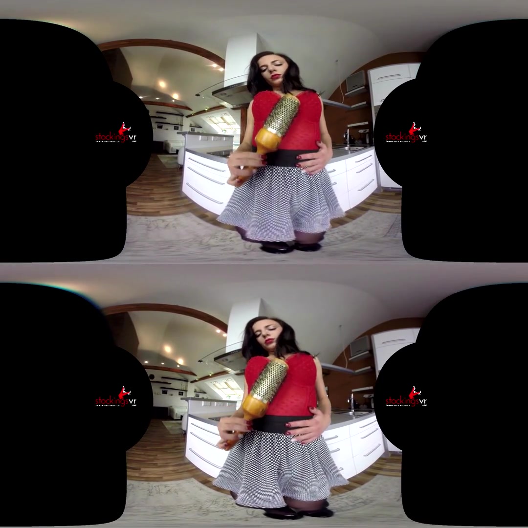 Lola Ver in No Man, No Problem Lola Ver - StockingsVR
