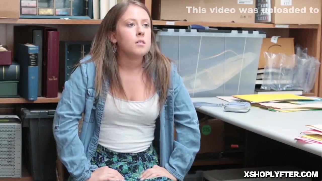 Brooke Bliss - Sucks The Officers Large Cock