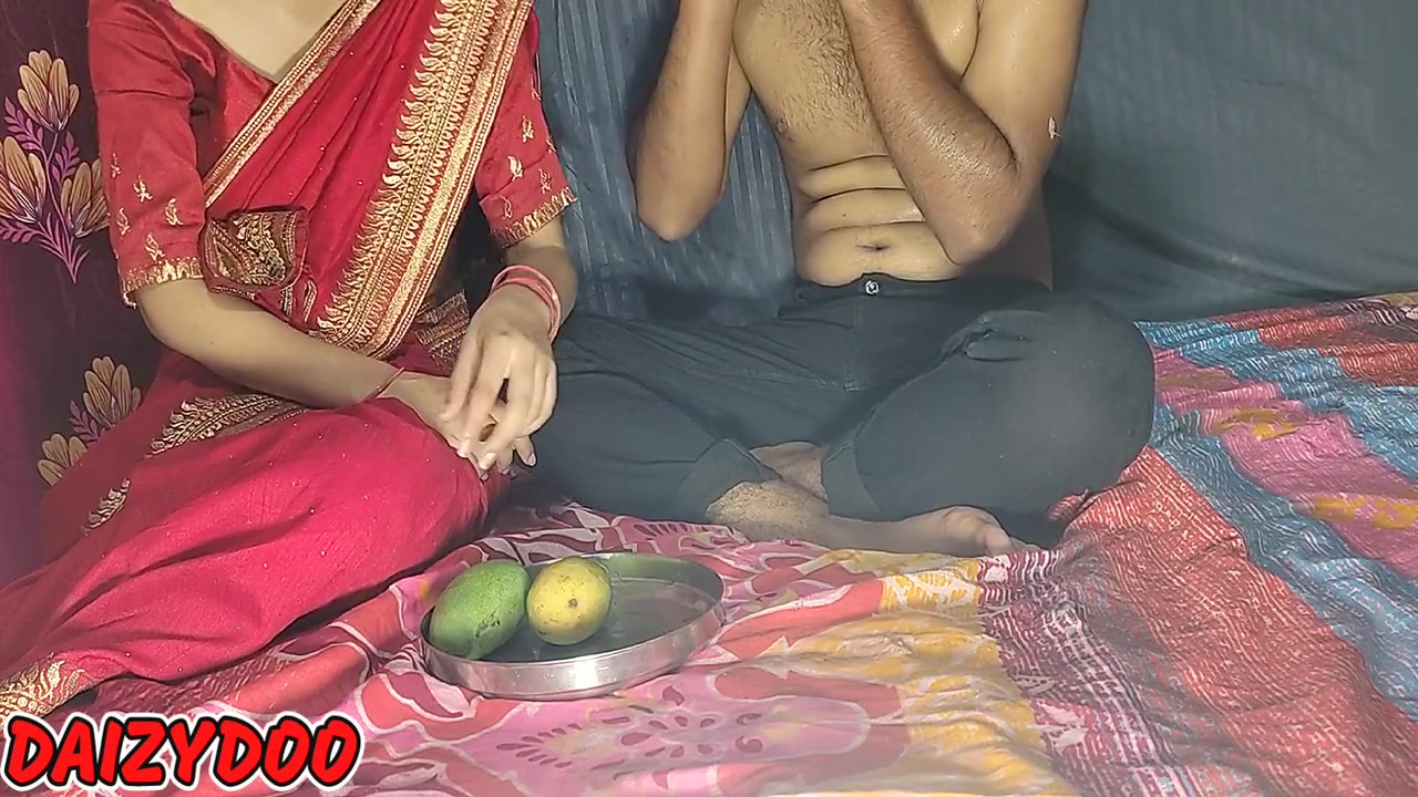 Sagi Mummy Ko Bete Ne Bhela Fusla Kar Tez Tez Choda Hindi Audio