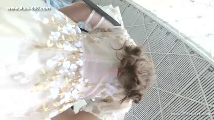 peeping chinese amateur upskirt.38
