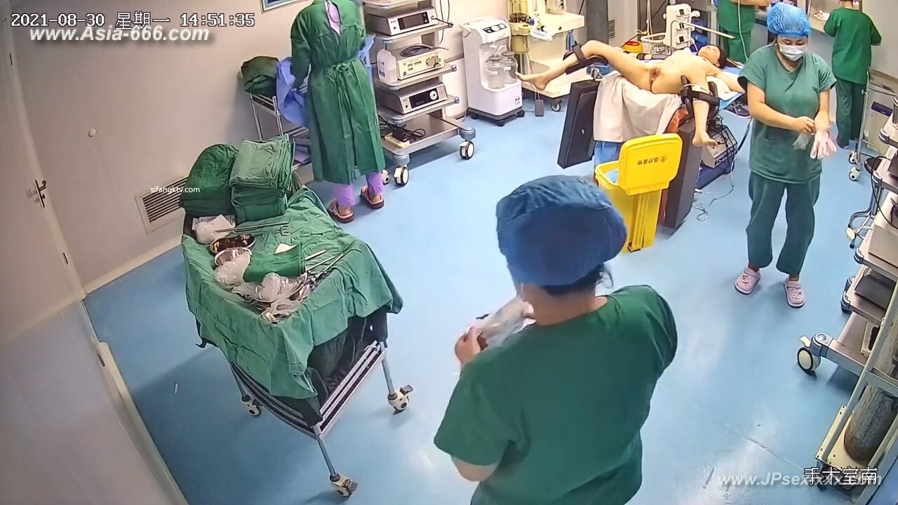 Peeping Hospital patient.21