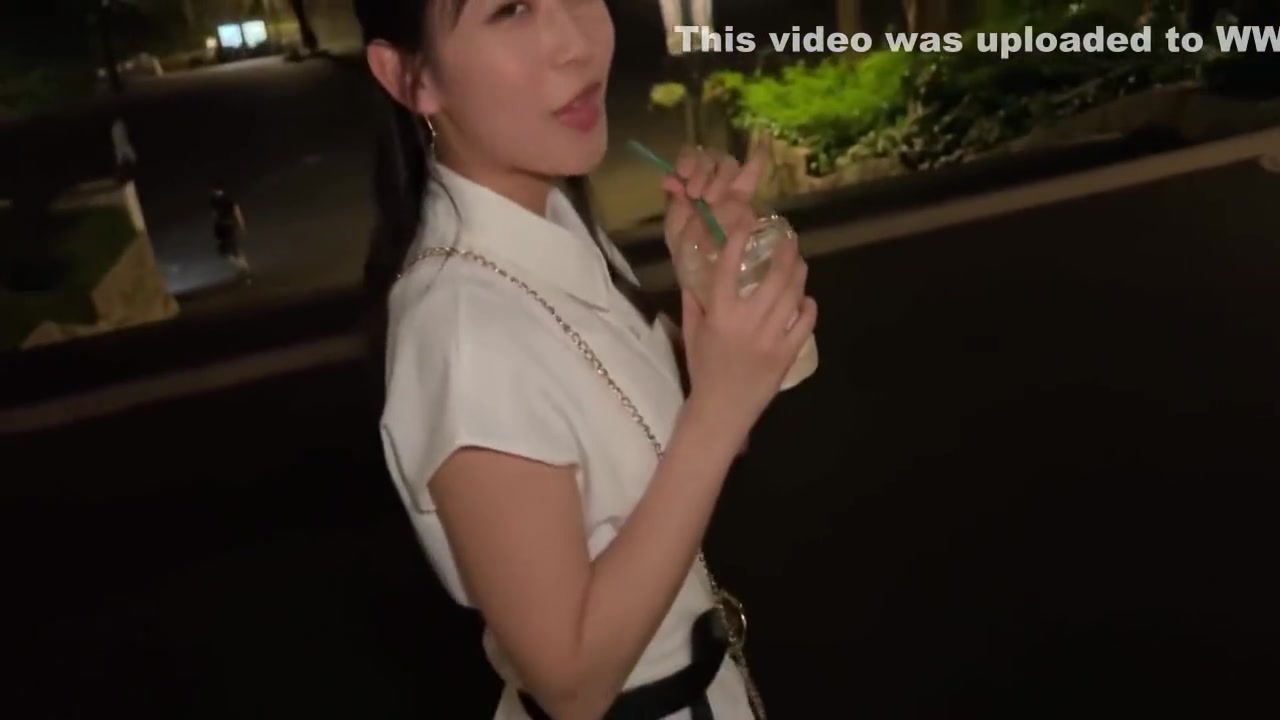 Manatsu-chan Has A Beautiful Face Beautiful Breasts Beautiful Buttocks A Slender Body With A Prominent Spine And Is Ju