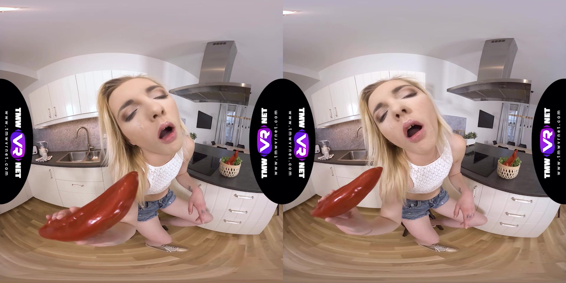 Hot pepper for salad and orgasm - TmwVRnet