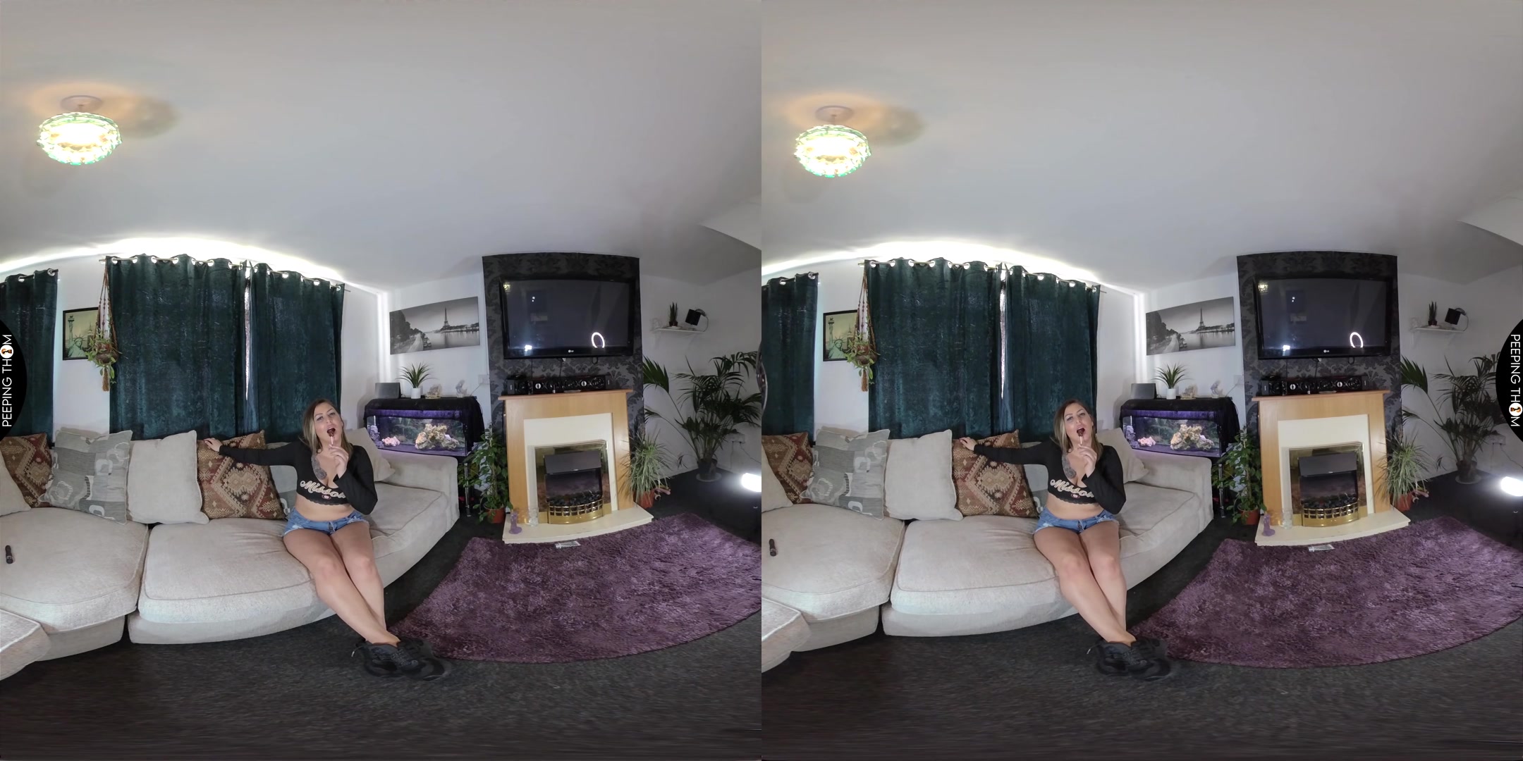Short Shorts Squirt - PeepingThom