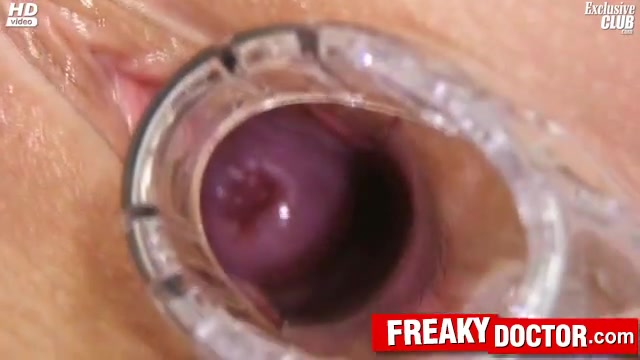 Czech babe Carmen Blue pussy spreader check up