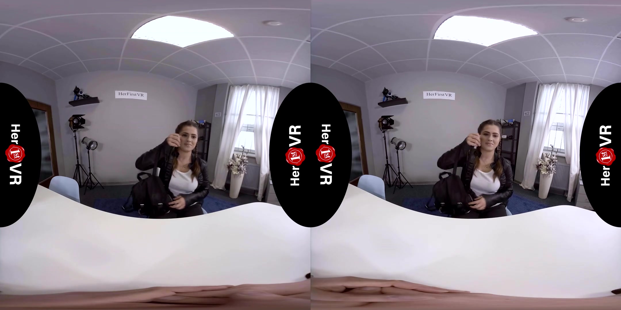 Catherine - First VR Casting - Thick Solo Model Fingering