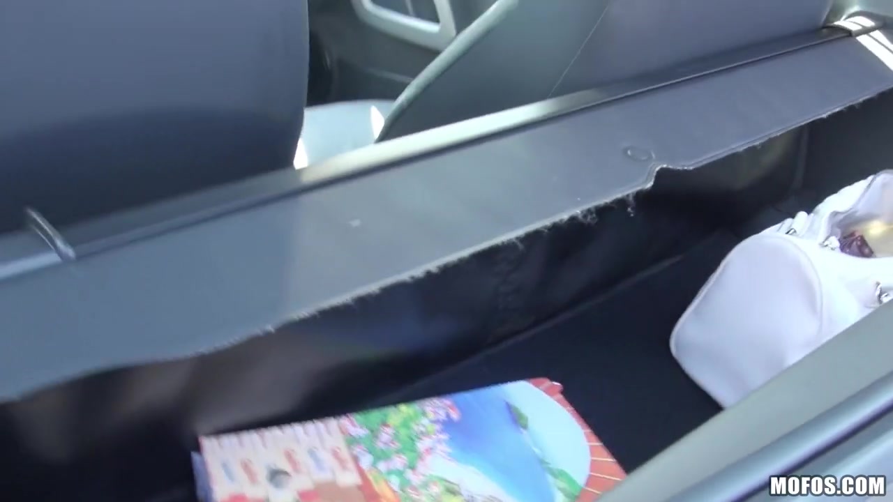 Liliane - Pounding the Pizza Delivery Hotty