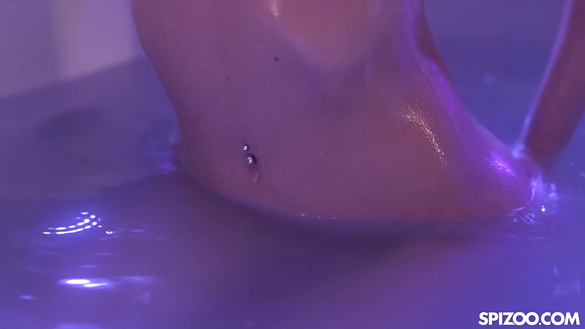 Whitney Wright Pleasures Her Pussy Before Taking A Hard Dick