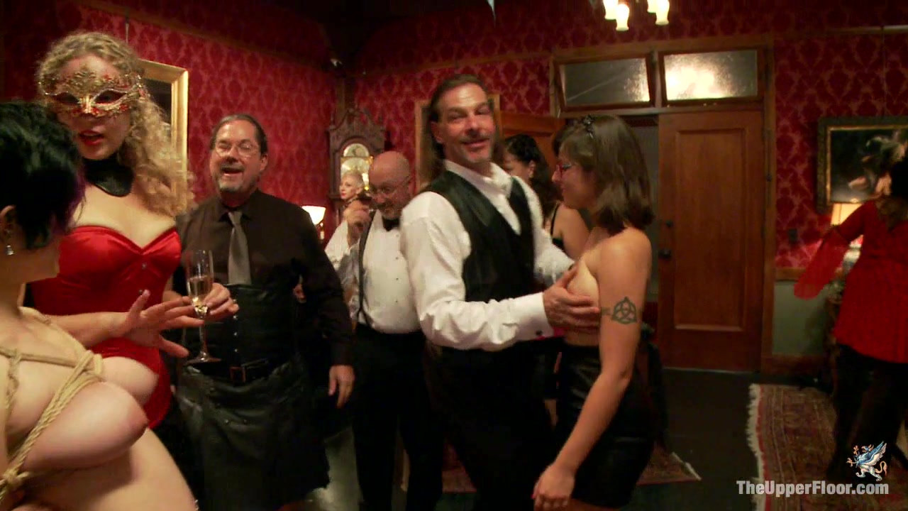 Mickey Mod Iona Grace Adrianna Luna Derrick Pierce in Discipline Lost: The Return Of The Consort - TheUpperFloor