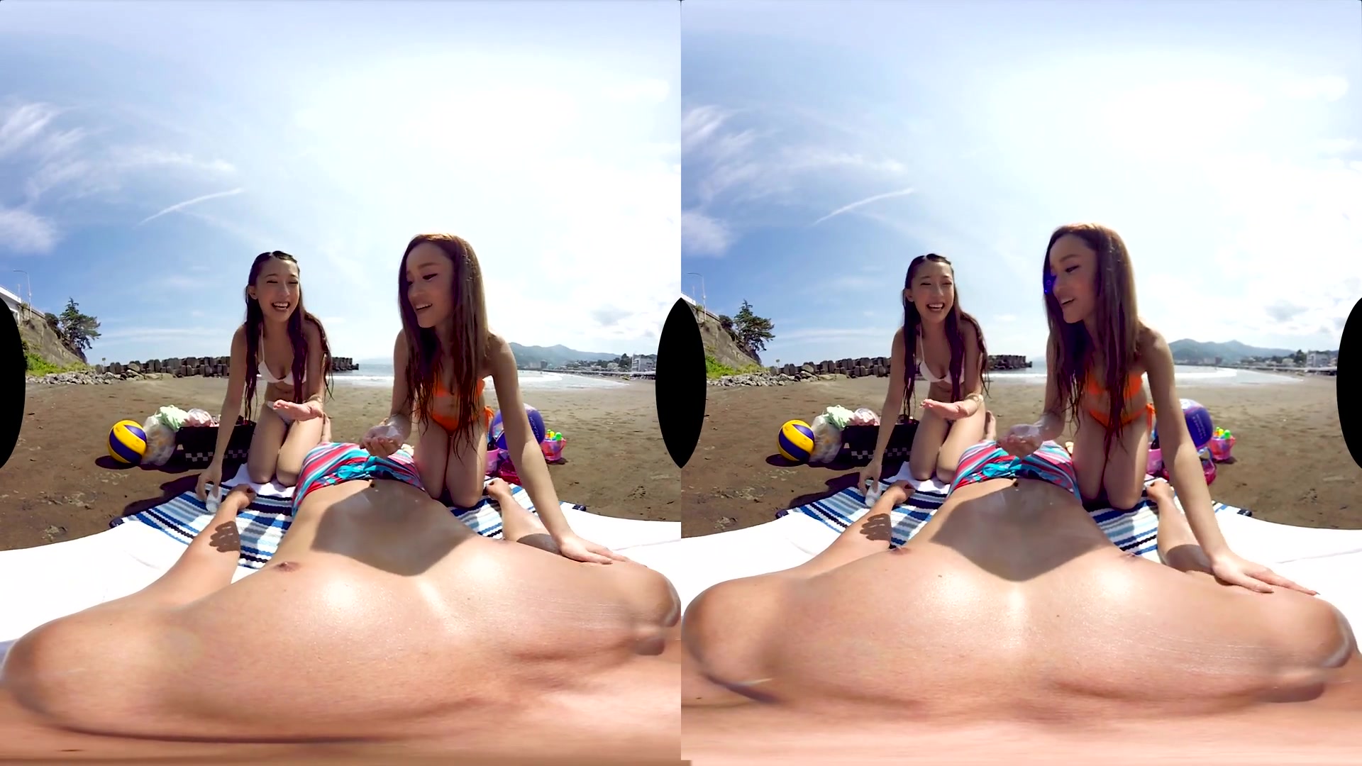 Ria Kashii & Rino Kirishima in Ria Kashii & Rino Kirishima Fun at the Beach Before Threesome at the Onsen - KoalaVR
