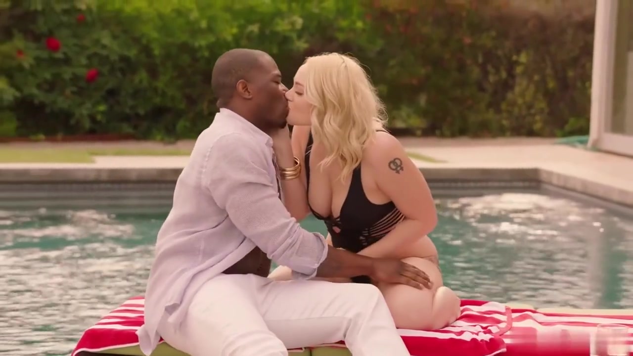 Blonde Gets Blacked - Hadley Viscara