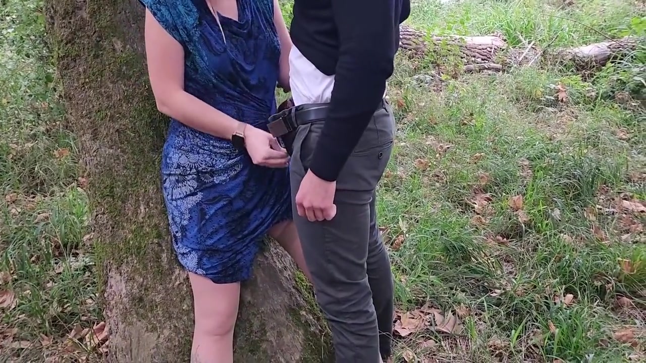 My Guy Gives Me A Fan Outdoors They Fuck Me And Squirt Their Cum All Over Me While I Squirt