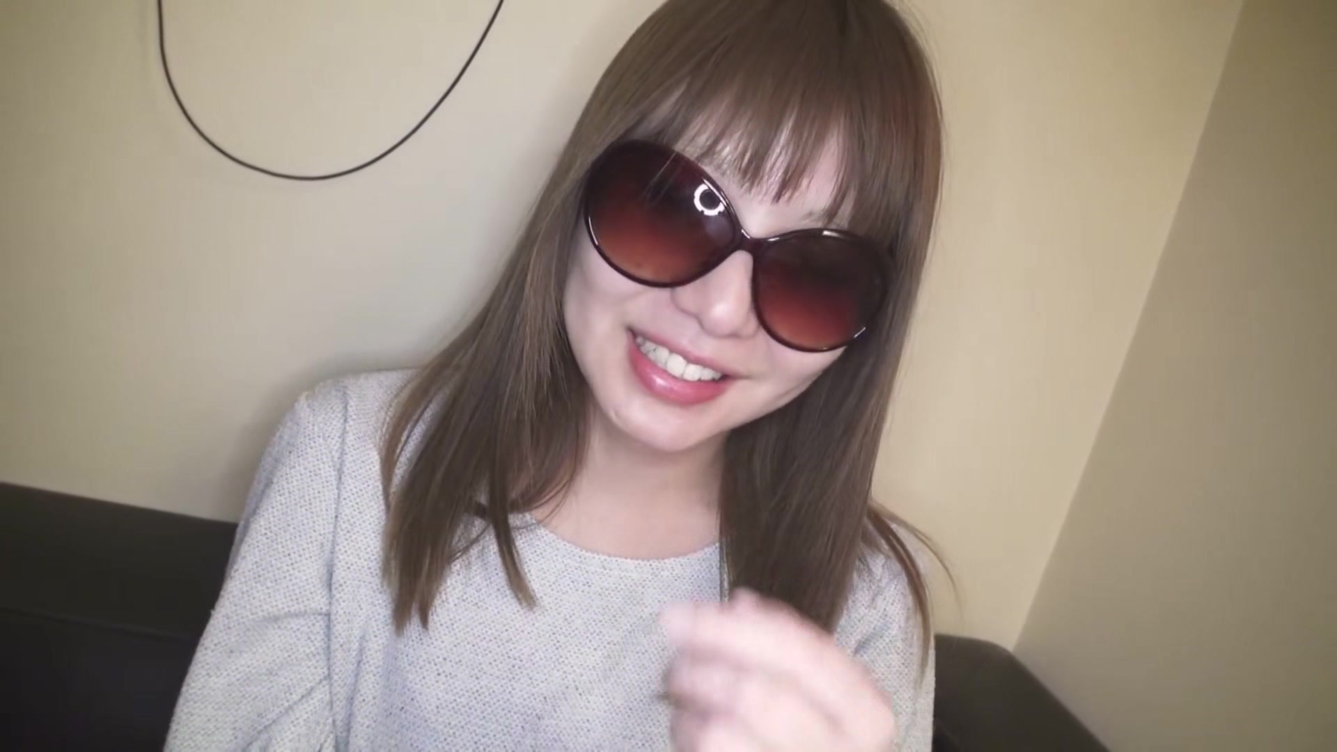 Kameihitomi The Big Sunglasses - 10musume