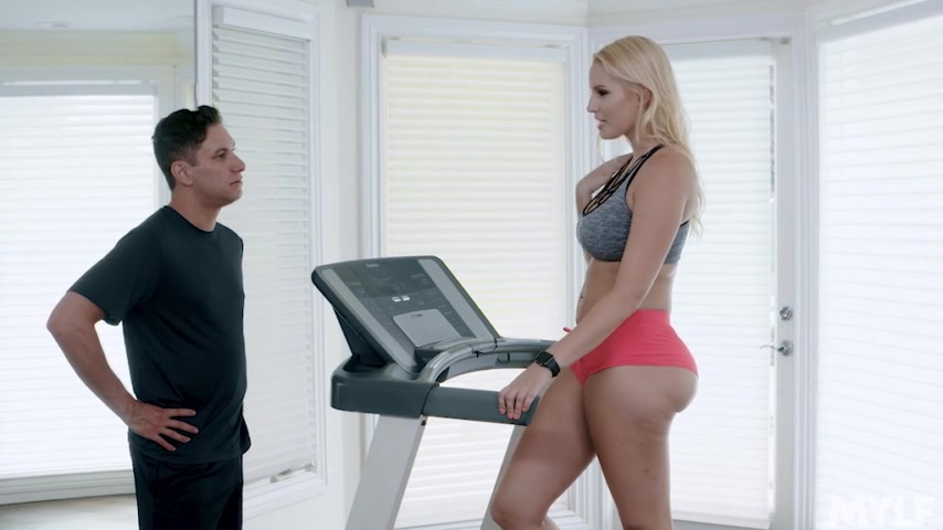Married Woman Seduces Her Personal Trainer - MYLF