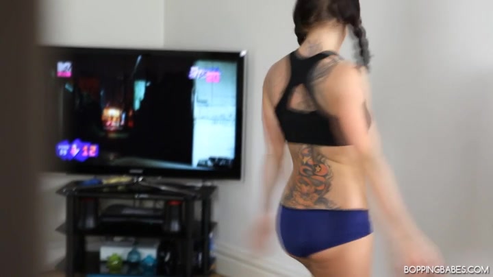 Kiki Devine - Strip - BoppingBabes