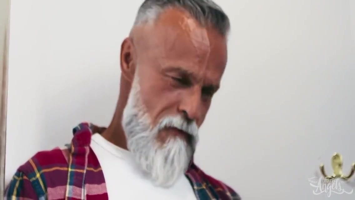 Hot Gets Caught By Stepdaddy John Sucking Parker Savages Cock But She Does Not Care 10 Min