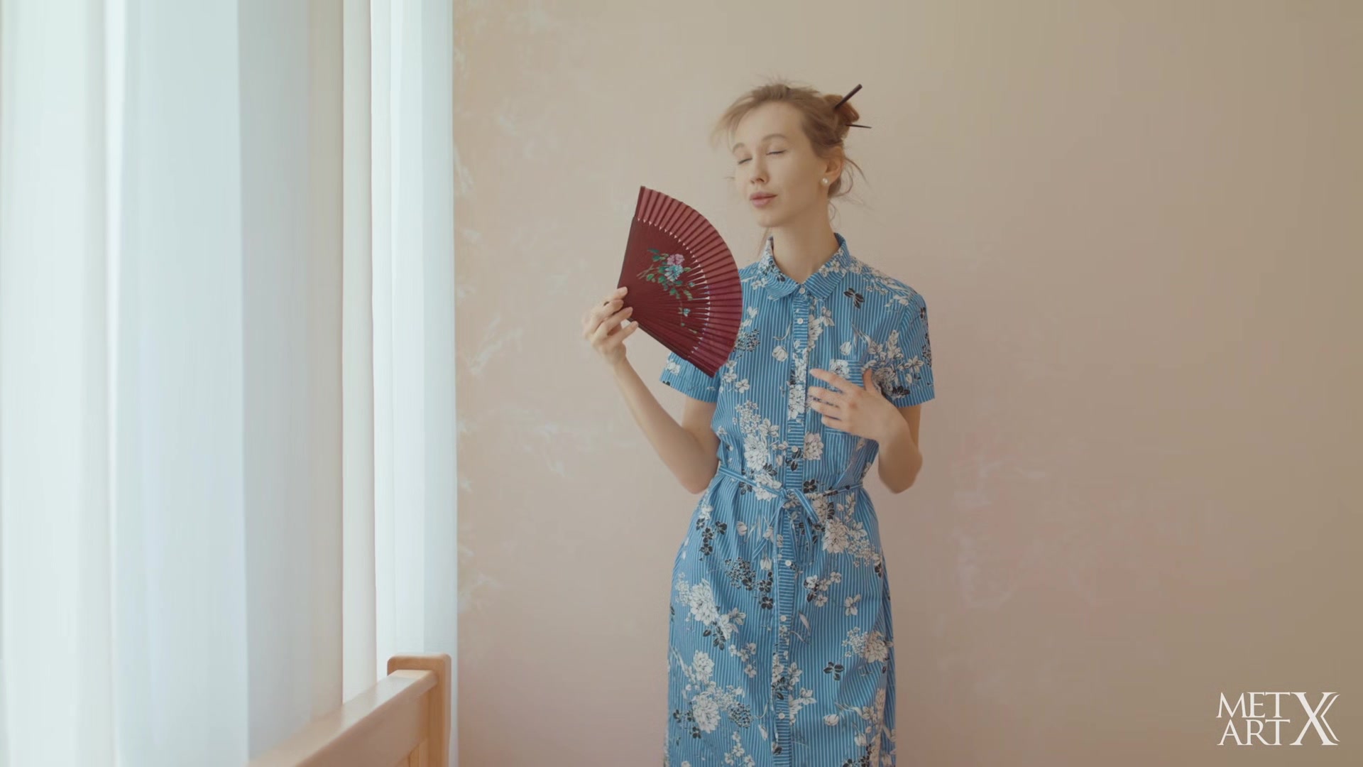 Fragrant Tea - Alice Bright - MetartX