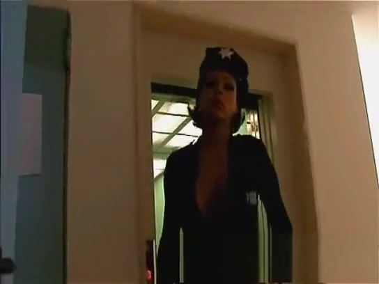 dark ladyboy Hard poke