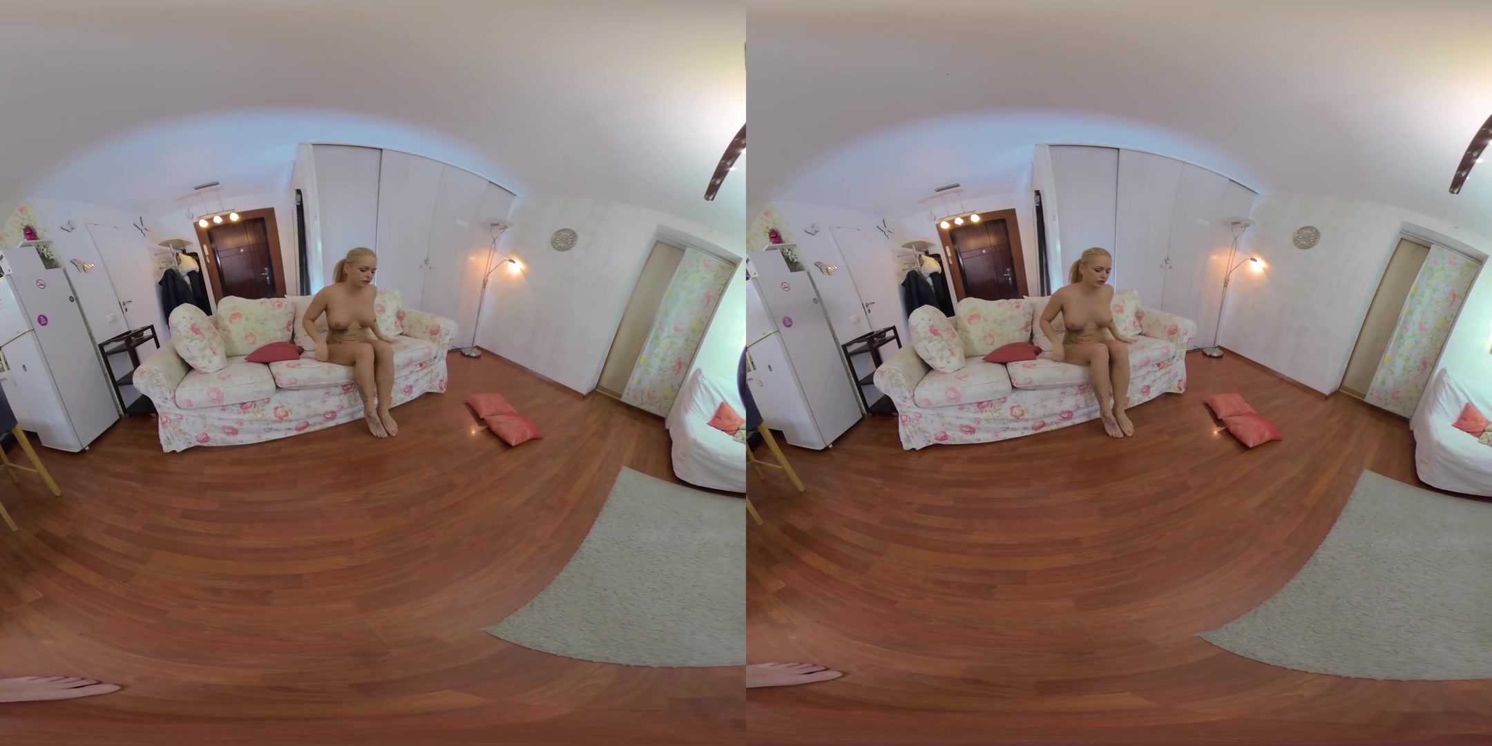 Hot Muscule Flexy Blonde Milf Lulu Electra Does Gymnastics - VRmodels