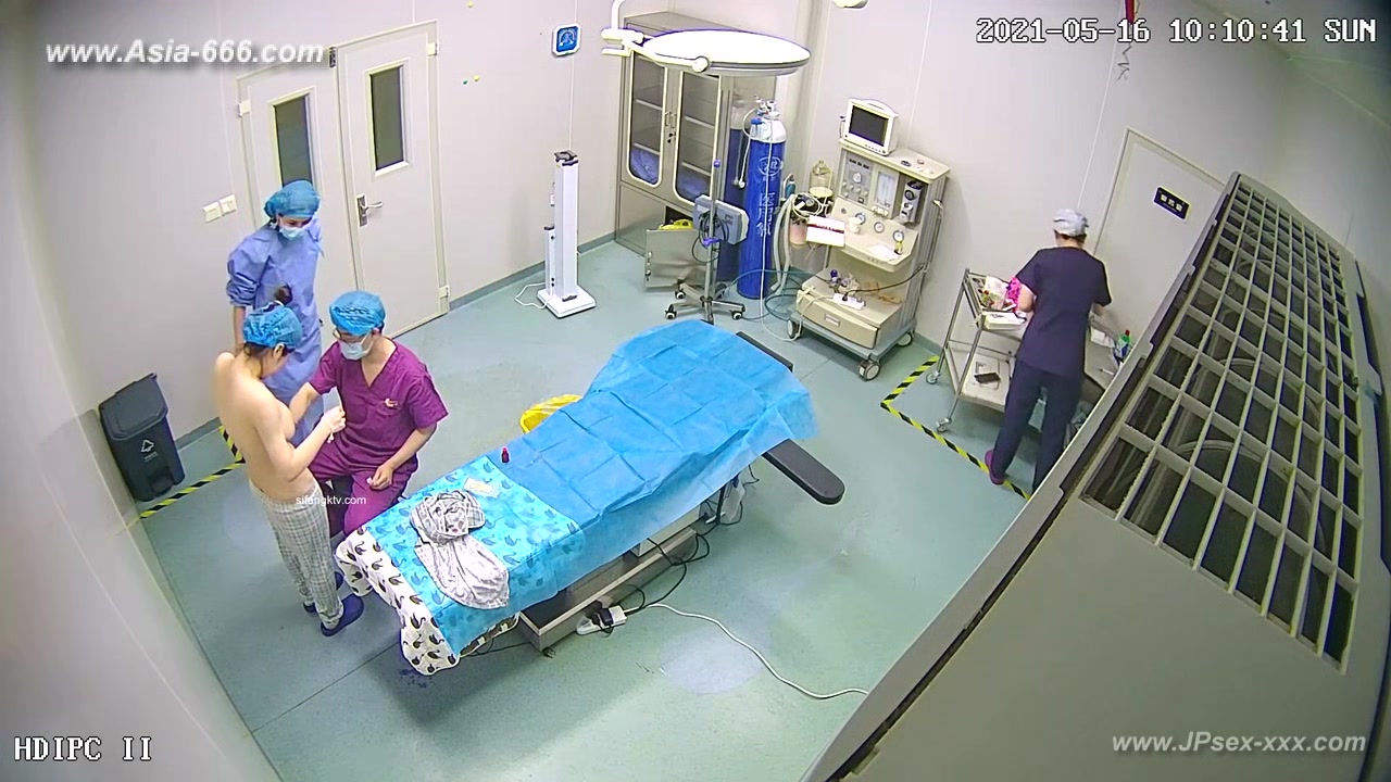 Peeping Hospital patient.6
