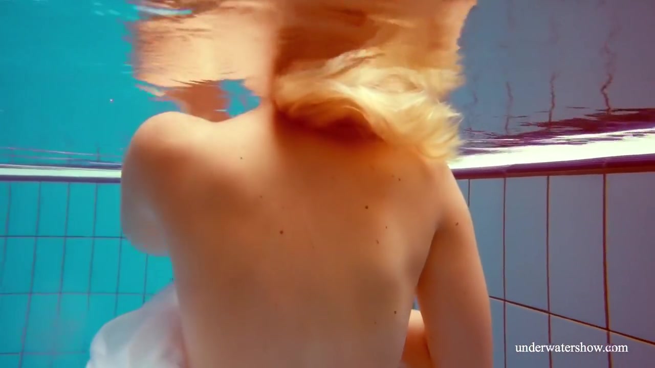 Hot Babe Melisa Darkova Dressed Underwater