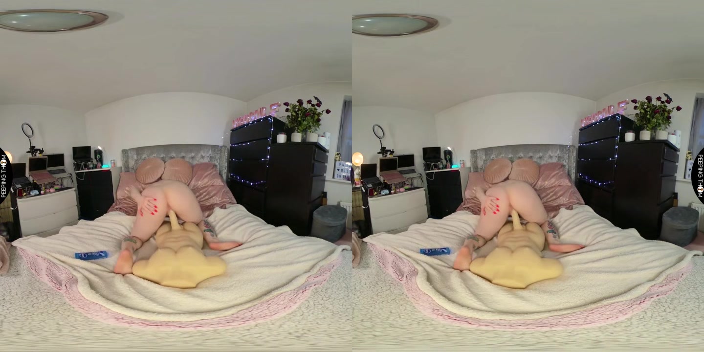 4ft 10 Ruby Lixxx Rides a HUGE toy - PeepingThom