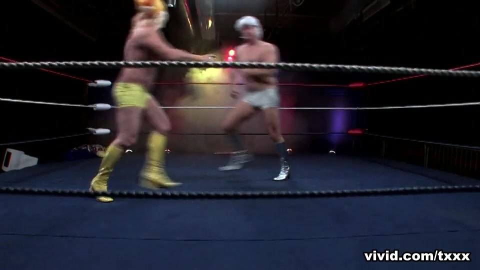 Queen of the Ring - Vivid