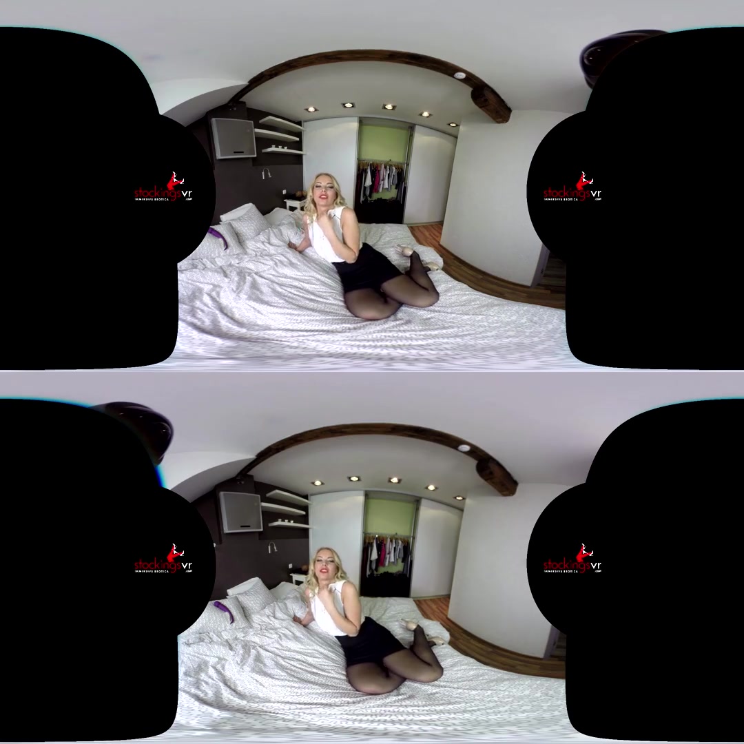 Nikky Dream in Bedroom Blow Job Slut Nikki Dream - StockingsVR