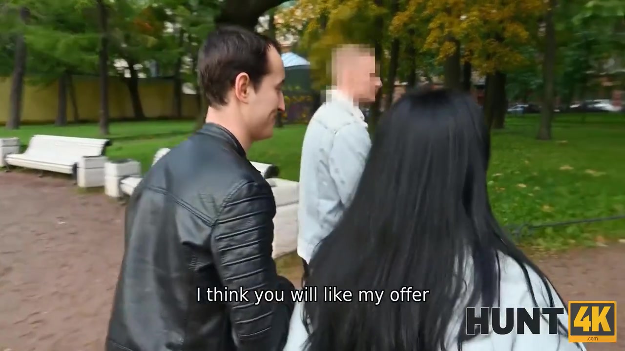 Naughty Girl Asks Man To Sneak Inside While Bf Reads Poems